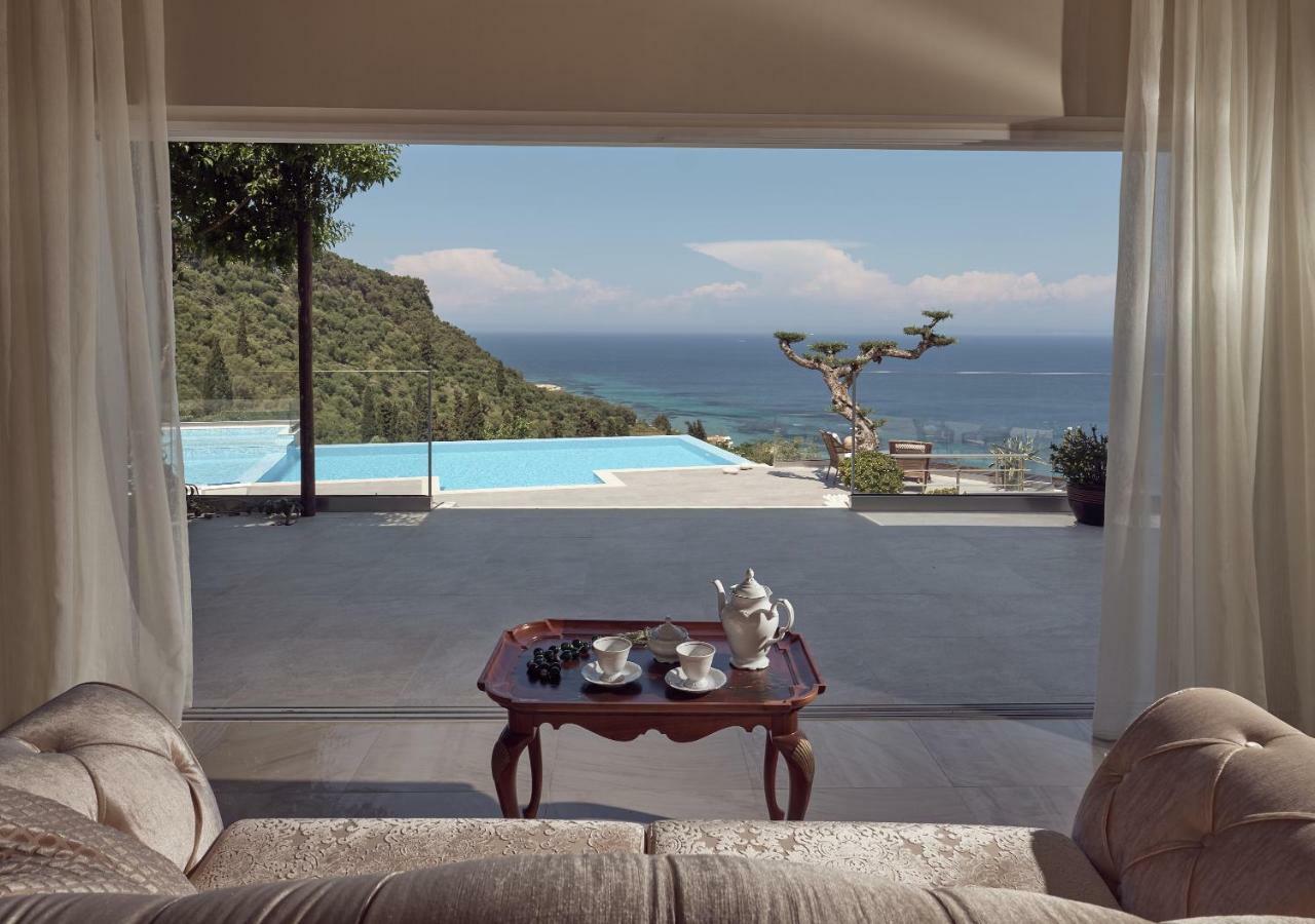 Golden July Luxury Villa Akrotiri  エクステリア 写真
